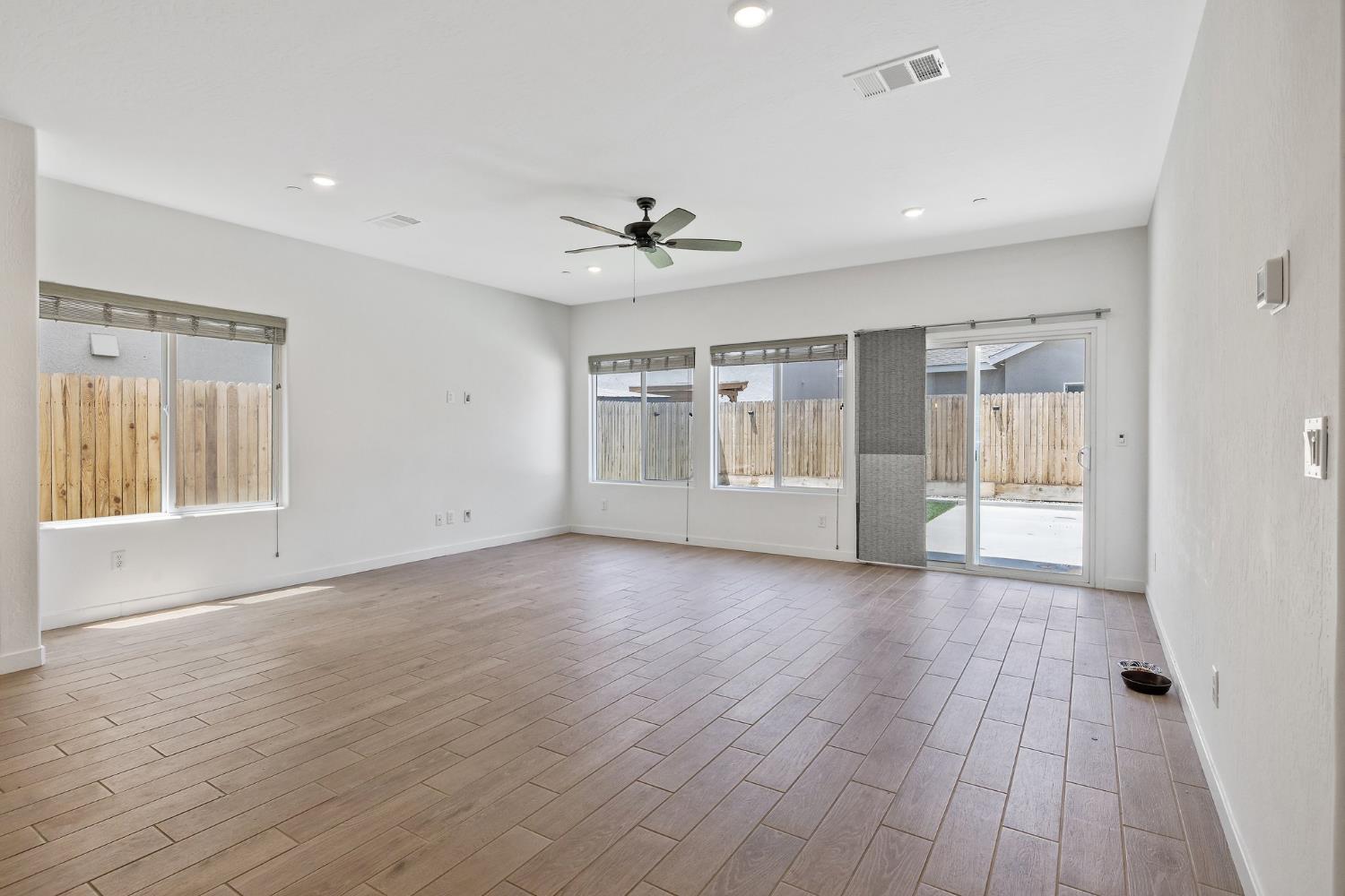 1754 North Aster Lake Road Hanford, CA 93230 - Photo 16 of 60