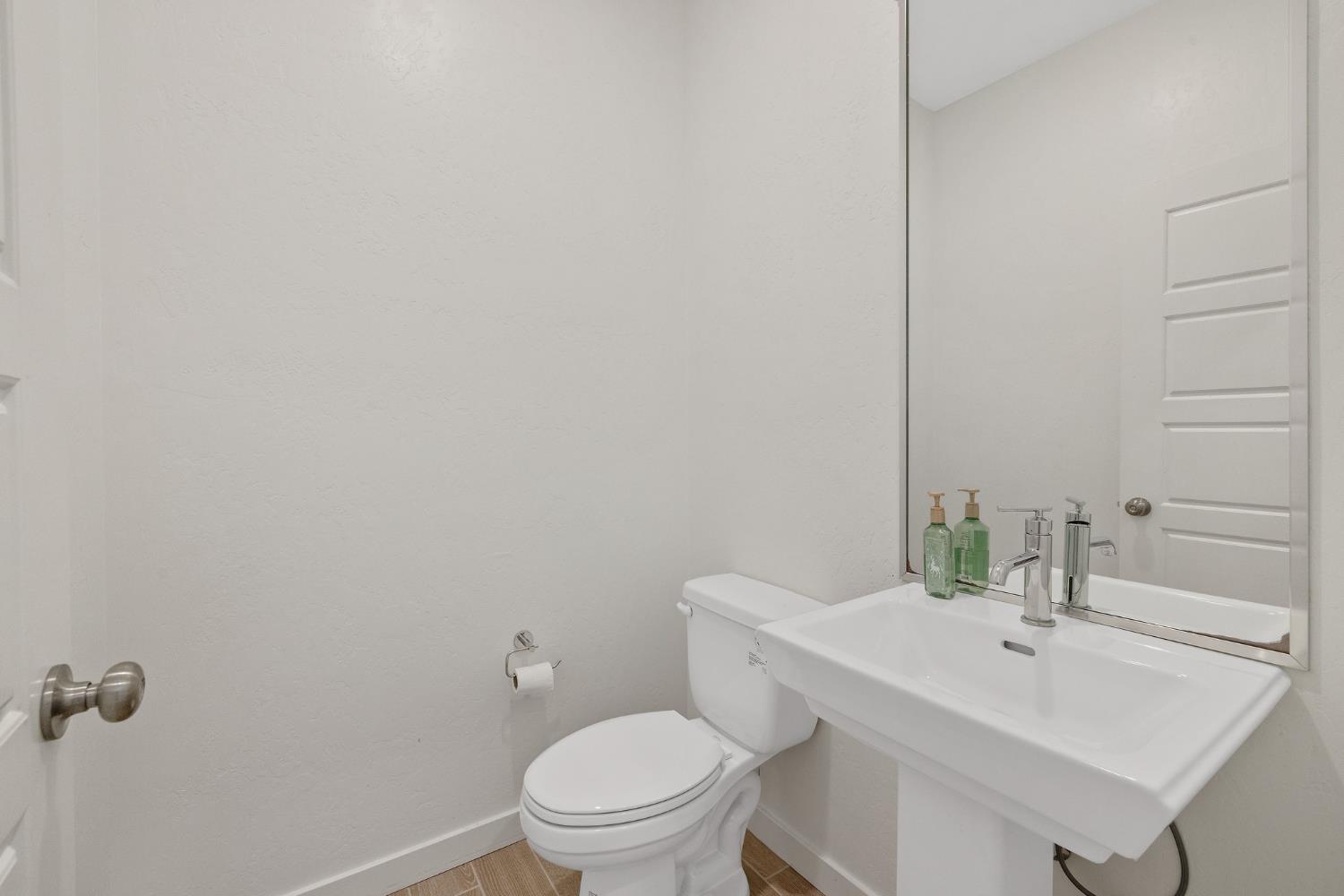 1754 North Aster Lake Road Hanford, CA 93230 - Photo 21 of 60