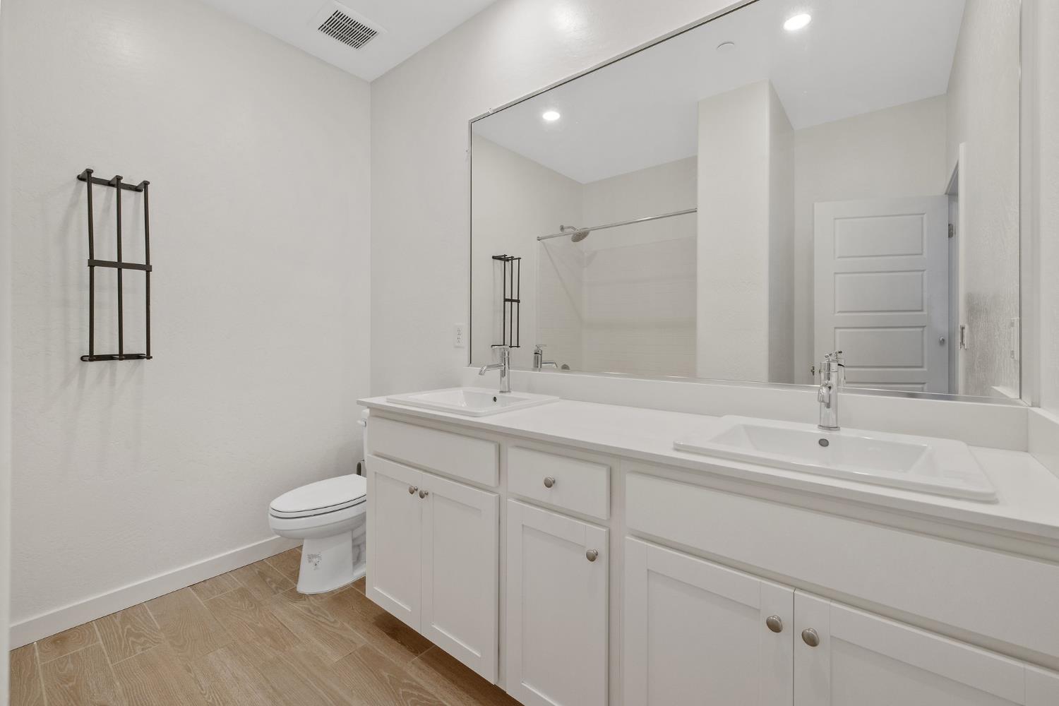 1754 North Aster Lake Road Hanford, CA 93230 - Photo 46 of 60