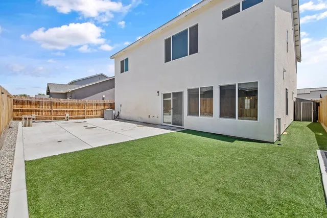 $530,000 | 1754 North Aster Lake Road, Hanford, CA 93230