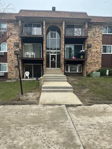 $140,000 | 720 Hill Drive, Unit 8303, Hoffman Estates, IL 60169
