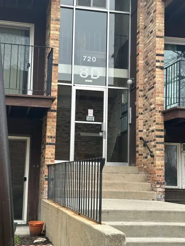 $140,000 | 720 Hill Drive, Unit 8303, Hoffman Estates, IL 60169