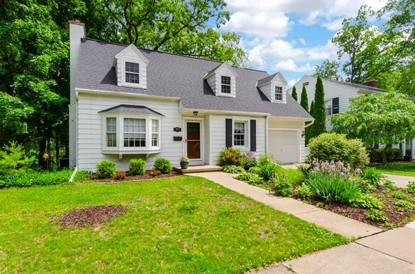 $375,000 | 908 Talbot Avenue, De Pere, WI 54115