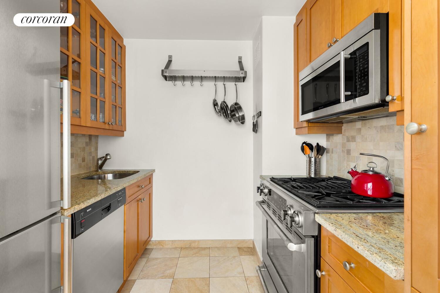 301 East 22nd Street, Unit 12S Manhattan, NY 10010 - Photo 3 of 6