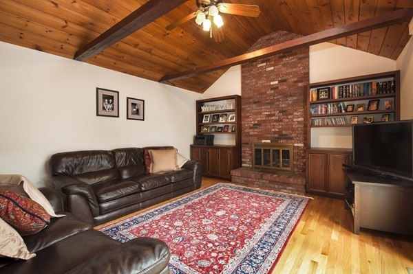 99 Esty Farm Road Newton, MA 02459 - Photo 11 of 30 Gallery Image 11