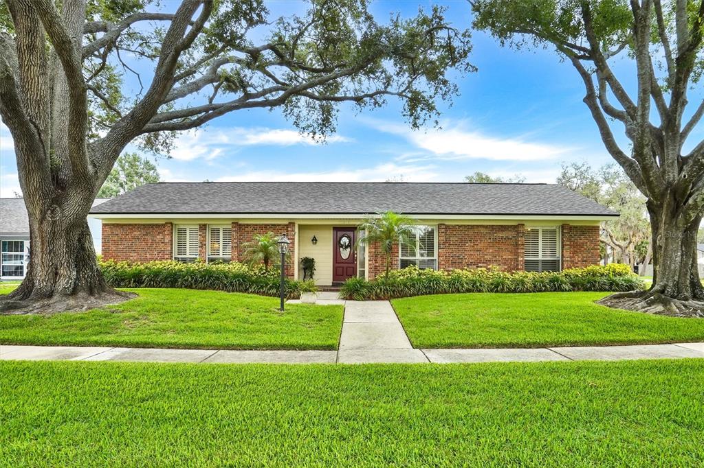 11816 Lipsey Road Tampa, FL 33618 - Photo 1 of 50