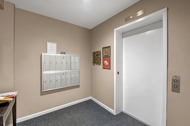 $3,150 | 212 Humphrey Street, Unit 205, Marblehead, MA 01945