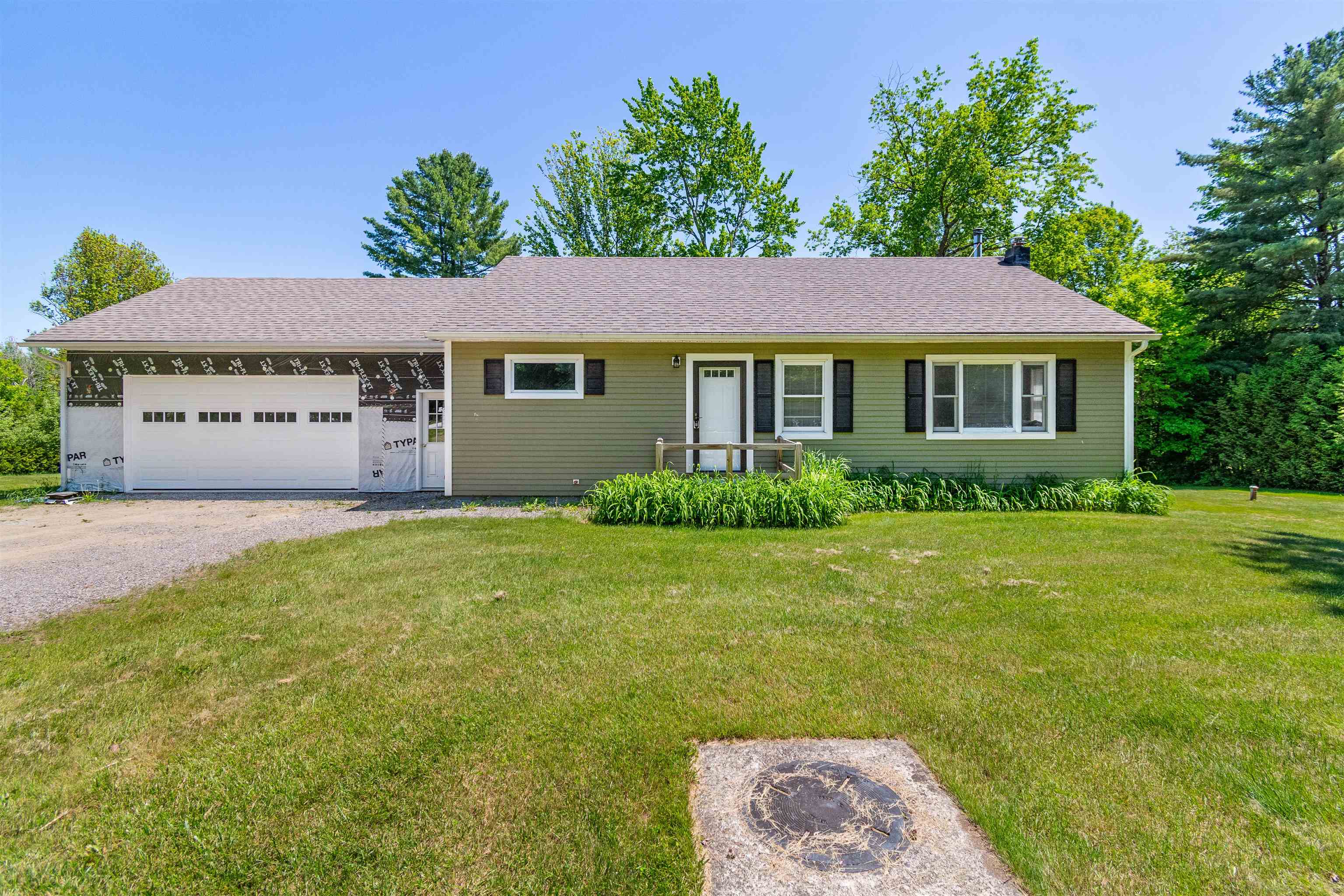 219 Cedar Drive Sheldon, VT 05483 - Photo 3 of 53