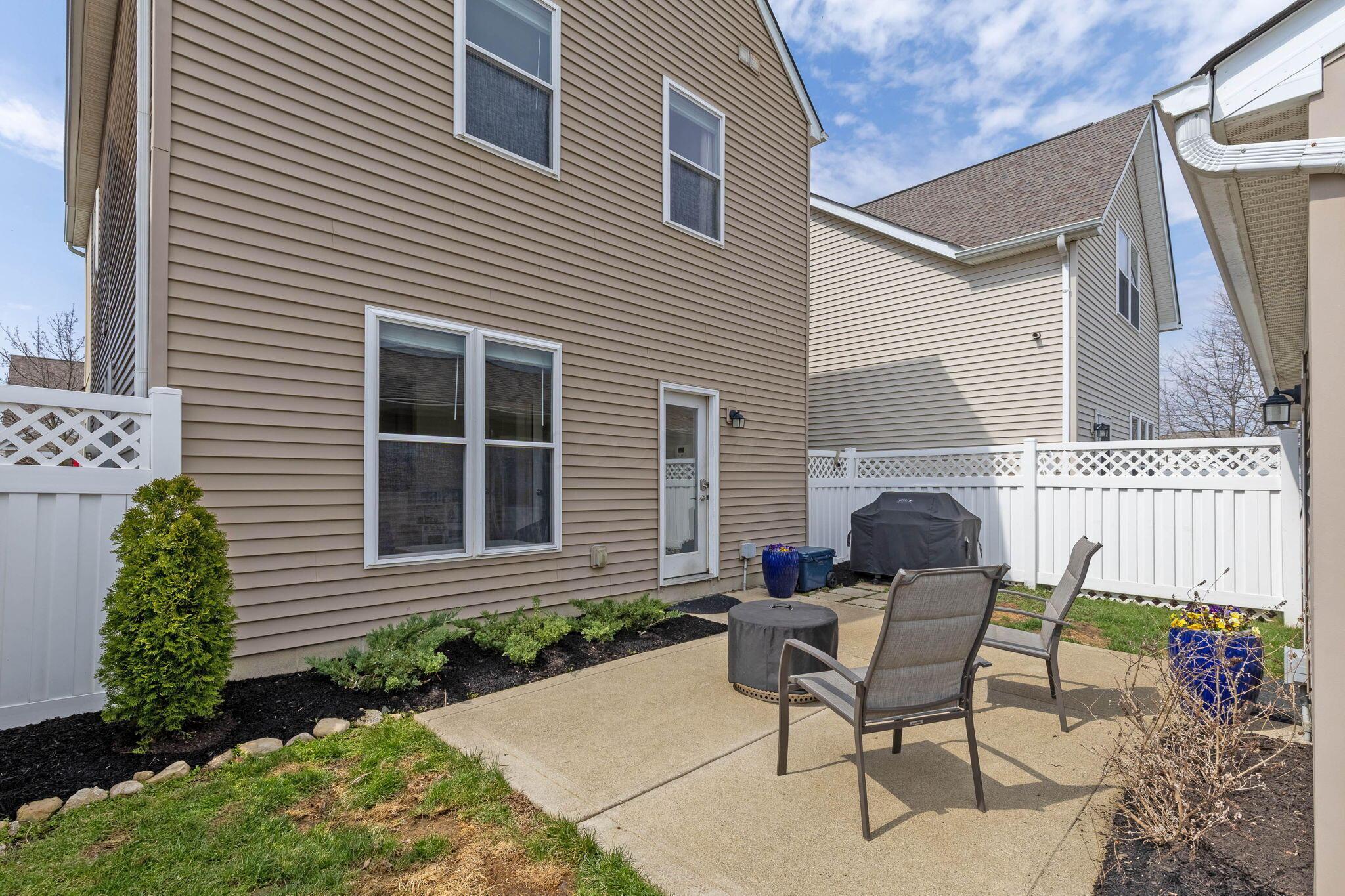 5658 Wexler Road Dublin, OH 43016 - Photo 41 of 54 Rear Patio