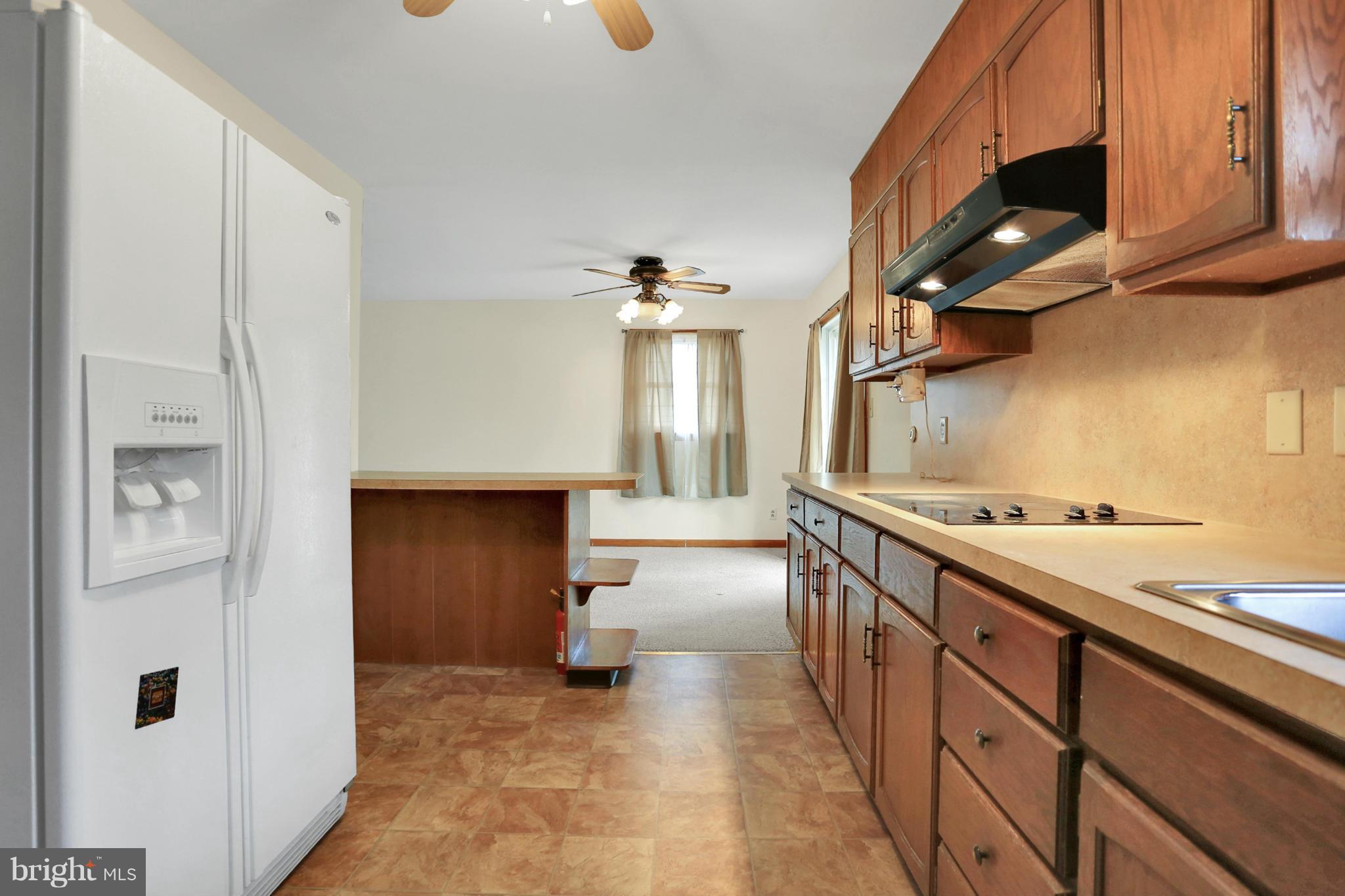 676 Forest Road Chambersburg, PA 17202 - Photo 13 of 25 Kitchen
