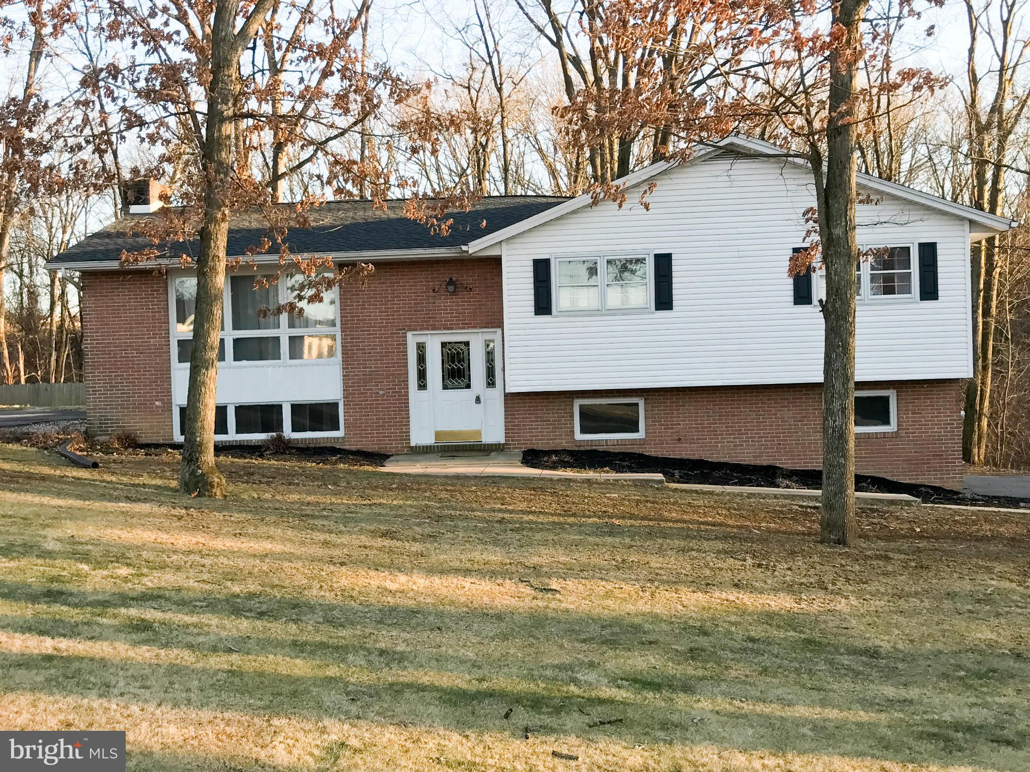 676 Forest Road Chambersburg, PA 17202 - Photo 2 of 25 Exterior (Front)