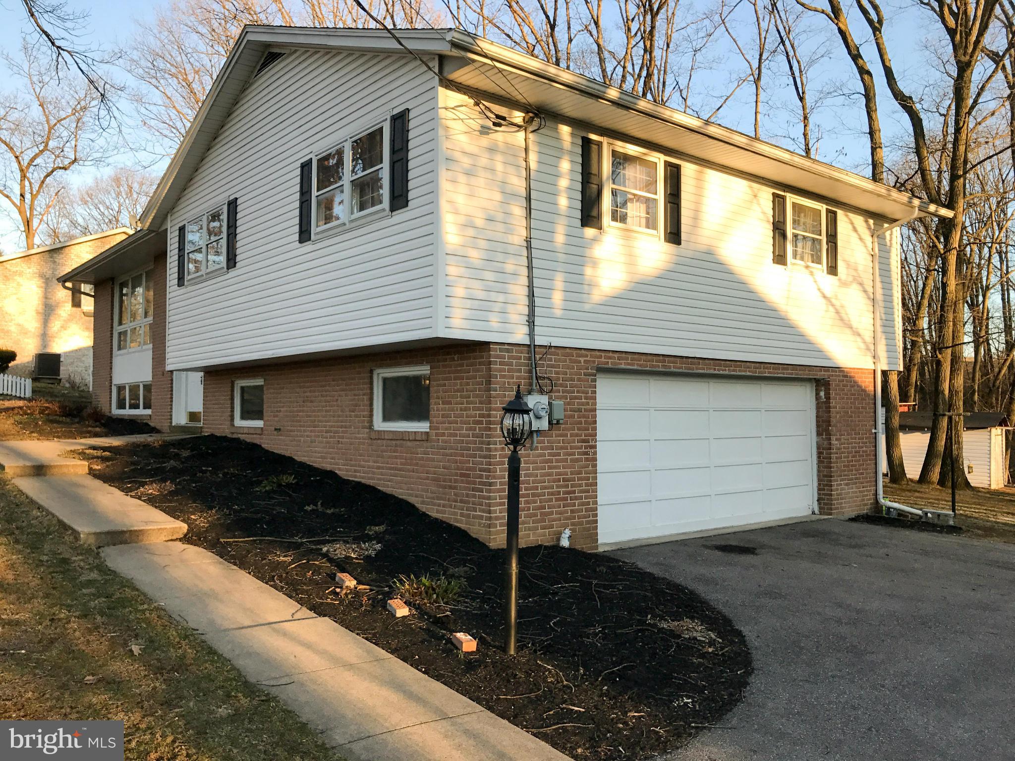 676 Forest Road Chambersburg, PA 17202 - Photo 3 of 25 Exterior (Front)