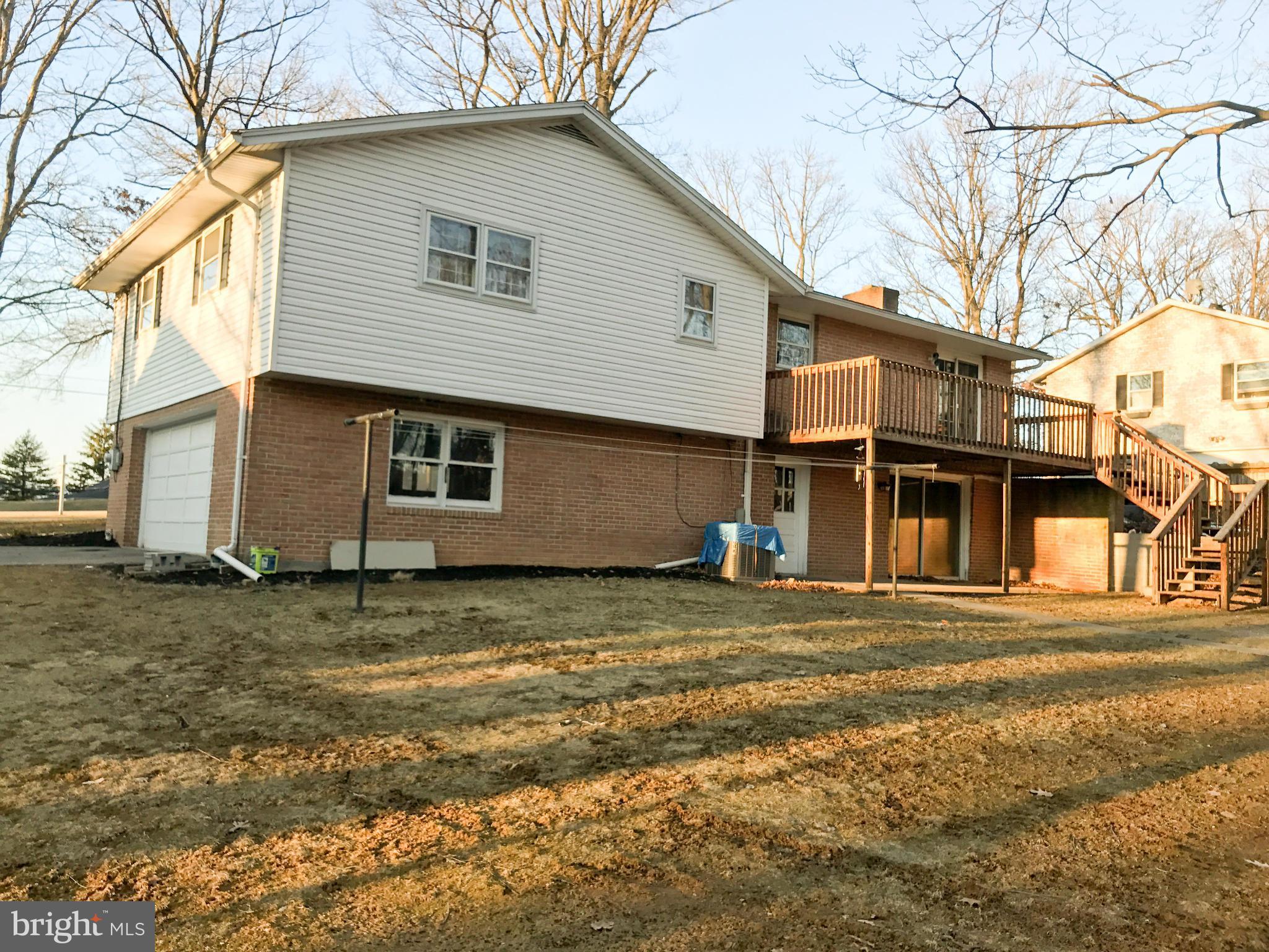676 Forest Road Chambersburg, PA 17202 - Photo 4 of 25 Exterior (Rear)