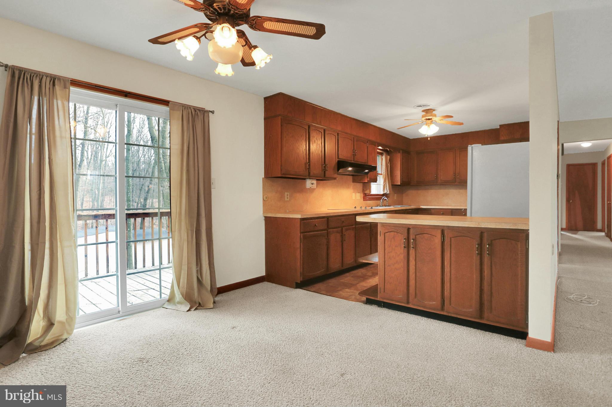 676 Forest Road Chambersburg, PA 17202 - Photo 10 of 25 Dining Room
