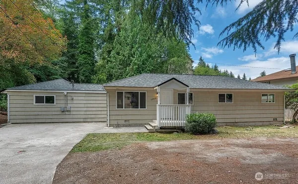 $730,000 | 22910 Edmonds Way, Edmonds, WA 98020