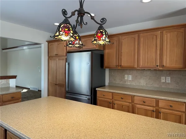 $3,550 | 8047 Laurel Park Lane, Clarence, NY 14051