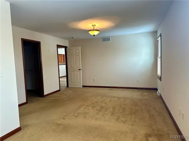 $3,550 | 8047 Laurel Park Lane, Clarence, NY 14051