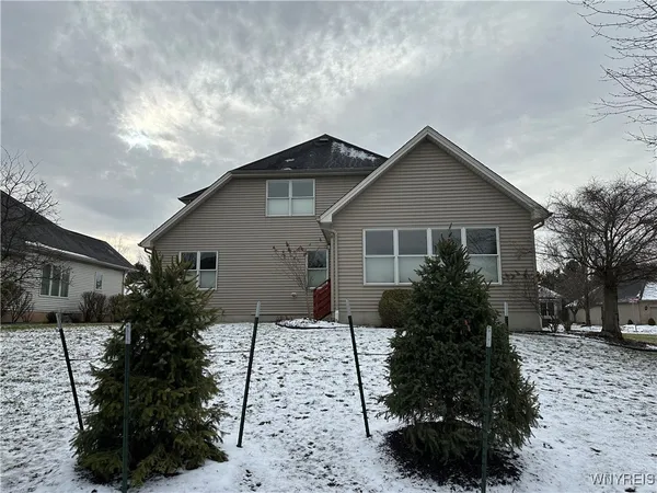 $3,550 | 8047 Laurel Park Lane, Clarence, NY 14051