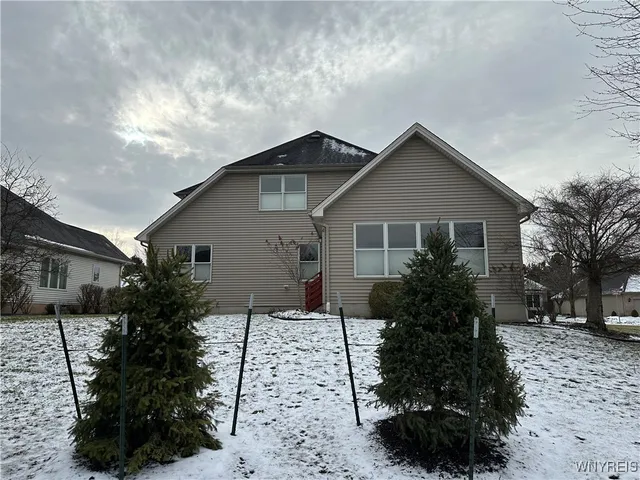 $3,550 | 8047 Laurel Park Lane, Clarence, NY 14051