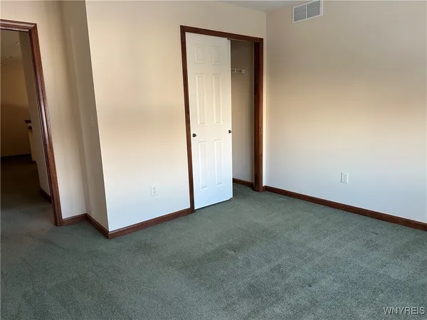 $3,550 | 8047 Laurel Park Lane, Clarence, NY 14051