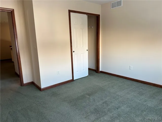 $3,550 | 8047 Laurel Park Lane, Clarence, NY 14051