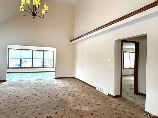 $3,550 | 8047 Laurel Park Lane, Clarence, NY 14051