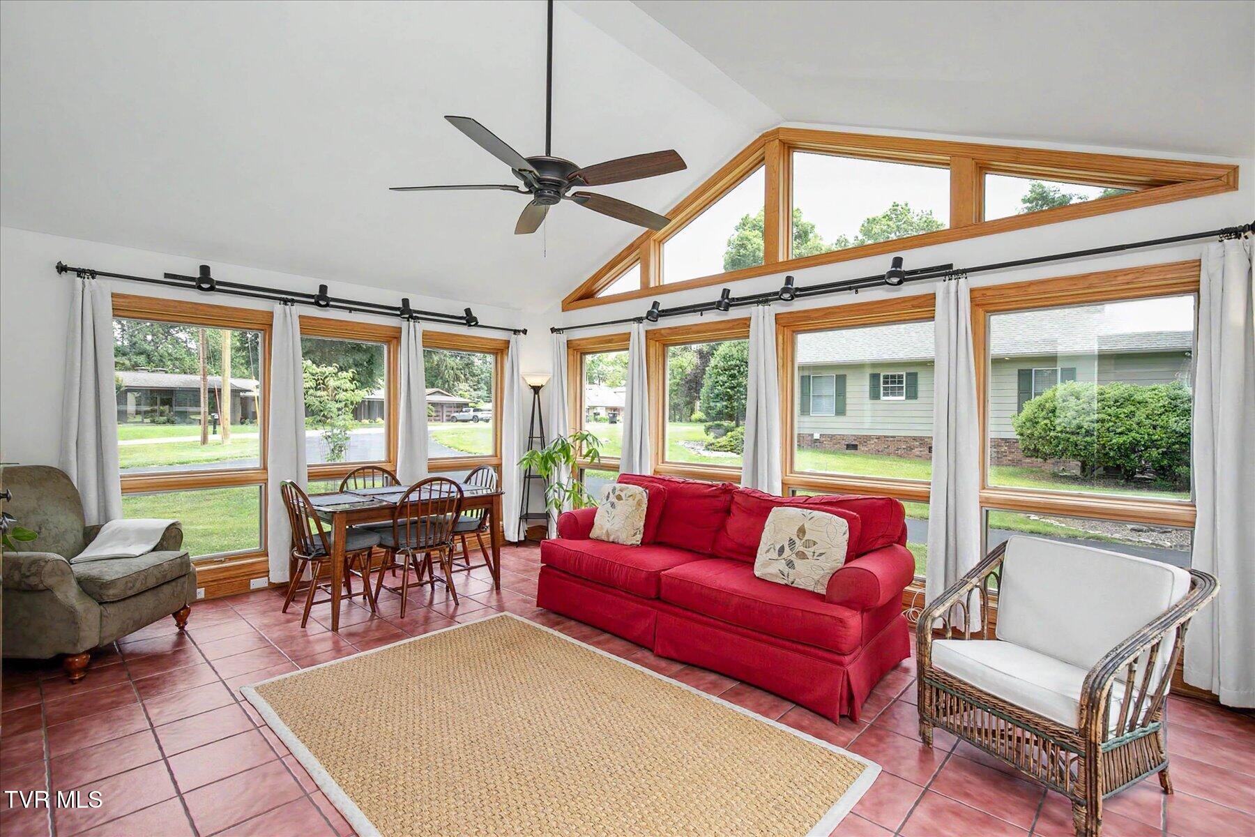 2013 Canterbury Road Kingsport, TN 37660 - Photo 23 of 49 23-2013 Canterbury Rd-23