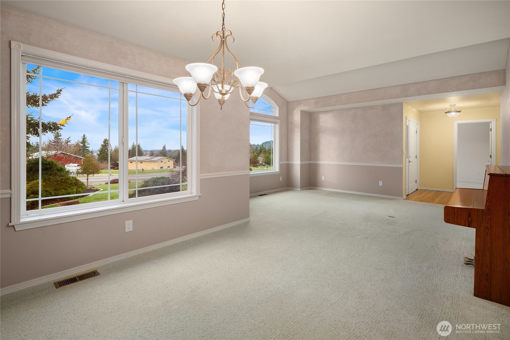 18663 Cascade Ridge Court Mount Vernon, WA 98274 - Photo 12 of 33 a view of livingroom with window