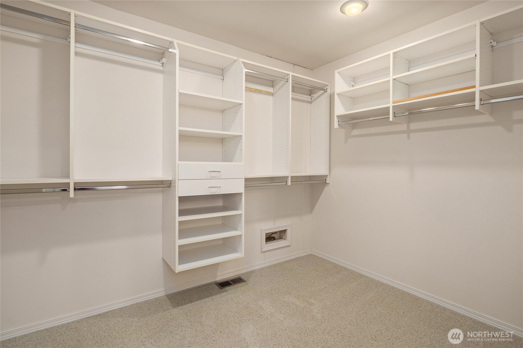 18663 Cascade Ridge Court Mount Vernon, WA 98274 - Photo 25 of 33 a view of an empty walk in closet