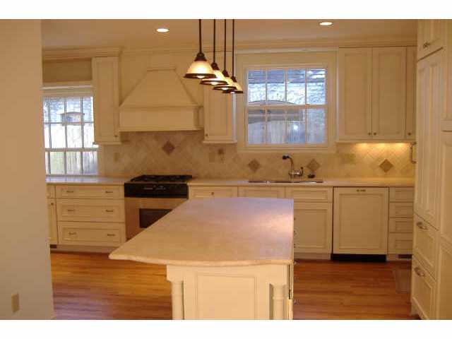 2625 Bryden Road Columbus, OH 43209 - Photo 4 of 5