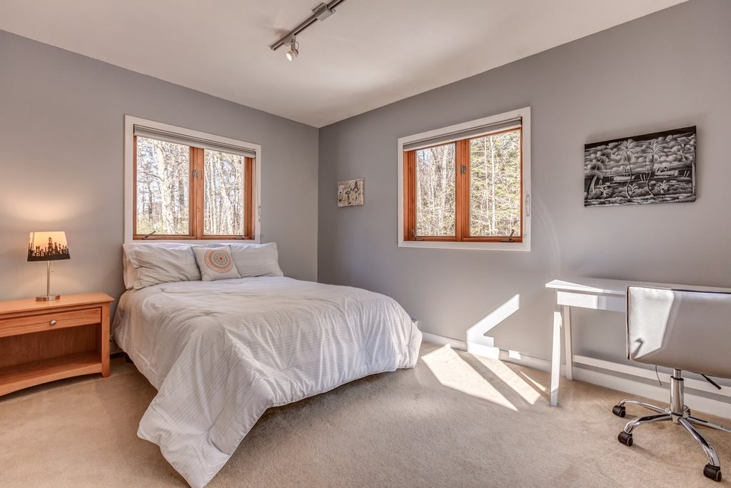 32 Boston Post Road Amherst, NH 03031 - Photo 20 of 40