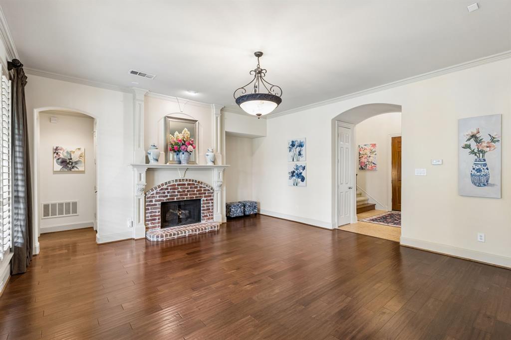 2612 Ranchview Drive Richardson, TX 75082 - Photo 9 of 40