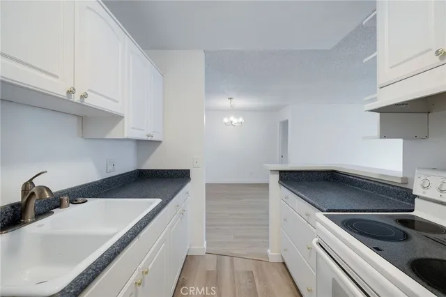 $585,000 | 3602 West Estates Lane, Unit 306, Rolling Hills Estates, CA 90274