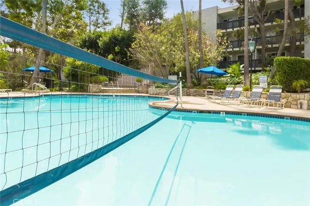 $585,000 | 3602 West Estates Lane, Unit 306, Rolling Hills Estates, CA 90274