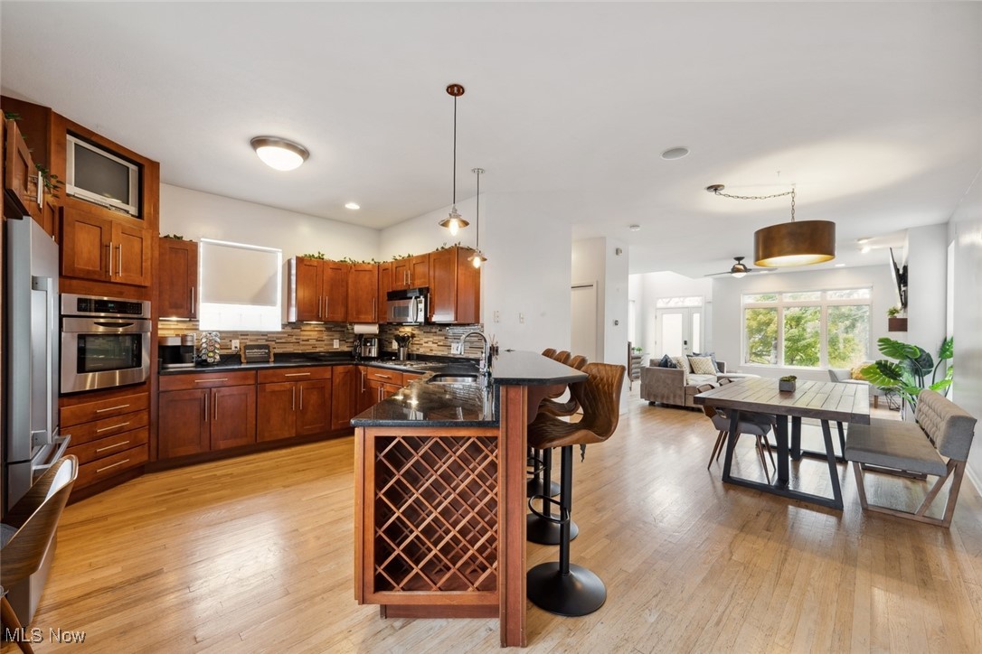 627 University Road Cleveland, OH 44113 - Photo 5 of 17 Gallery Image 5