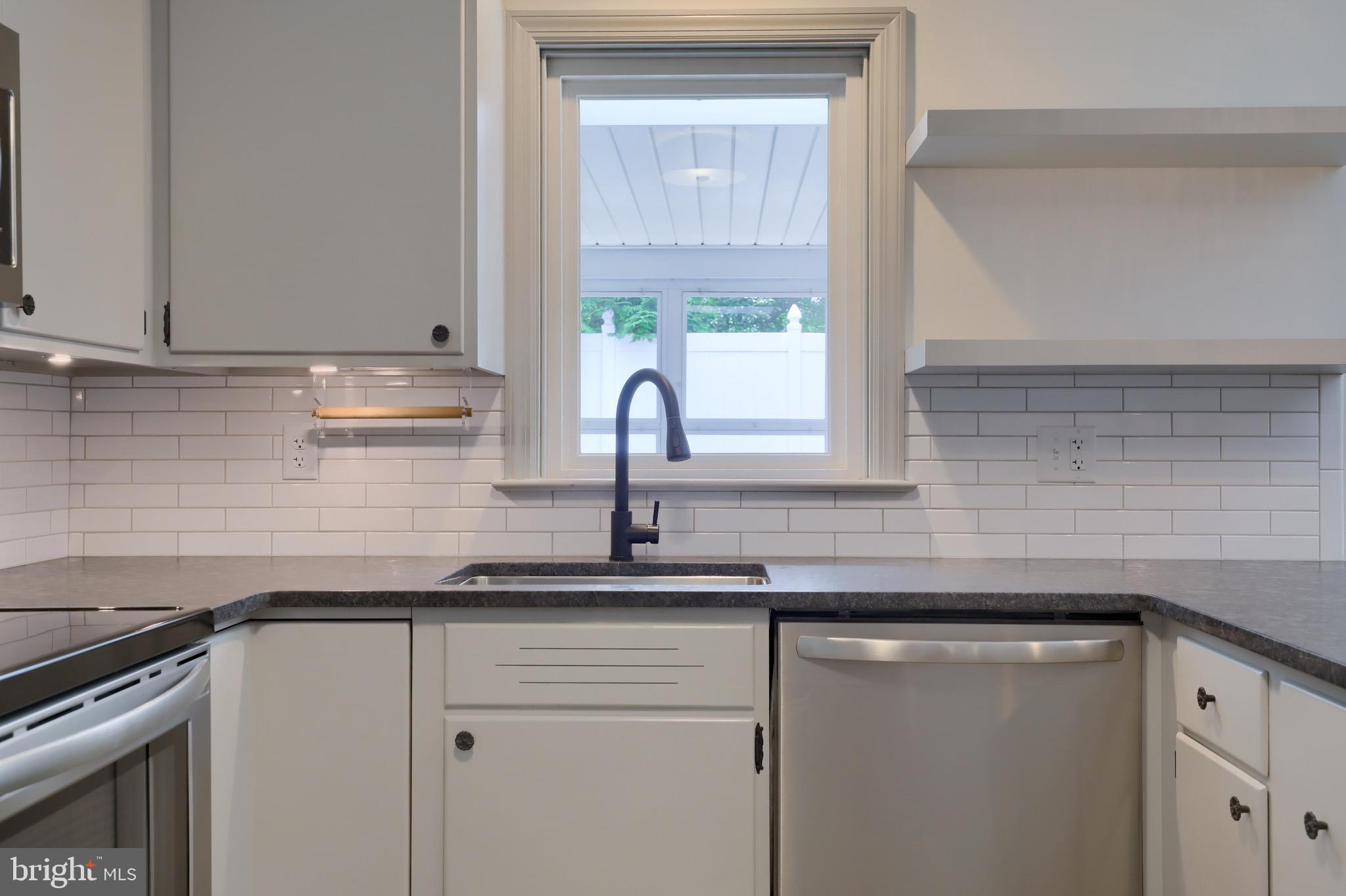 1110 Richmond Road Lancaster, PA 17603 - Photo 15 of 43 Matte black faucet