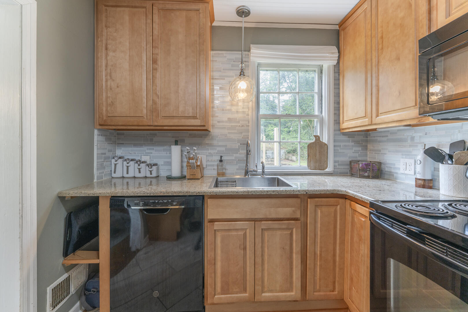 1842 Carlton Road Southwest Roanoke, VA 24015 - Photo 19 of 44 untitled-19