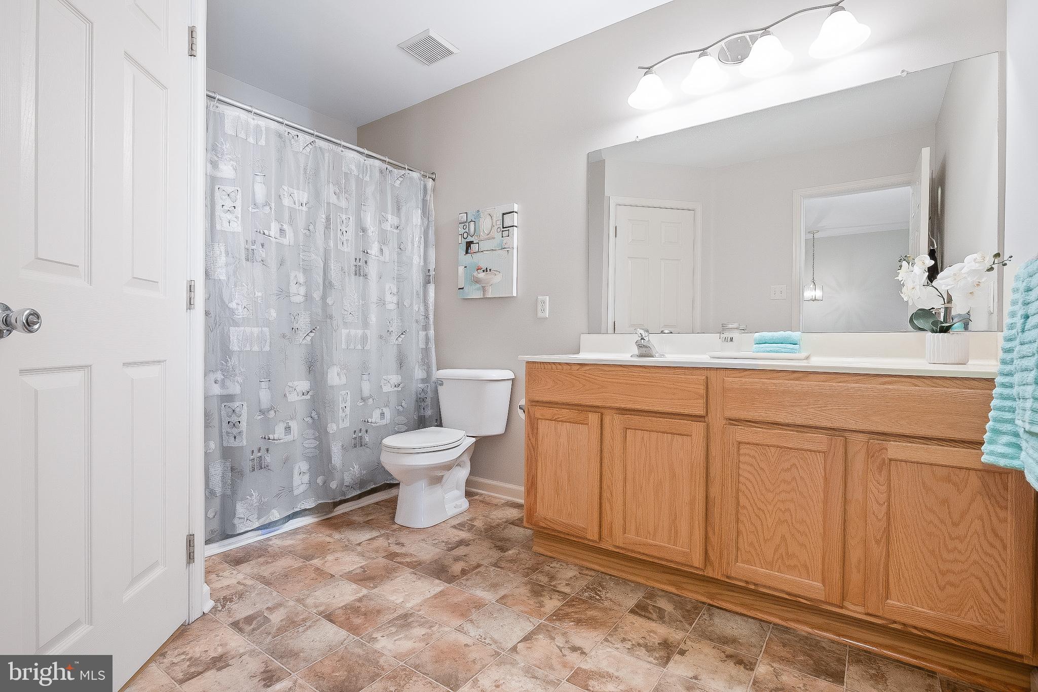 13 Wicklow Road Bear, DE 19701 - Photo 25 of 38 Upper Level Full Bathroom