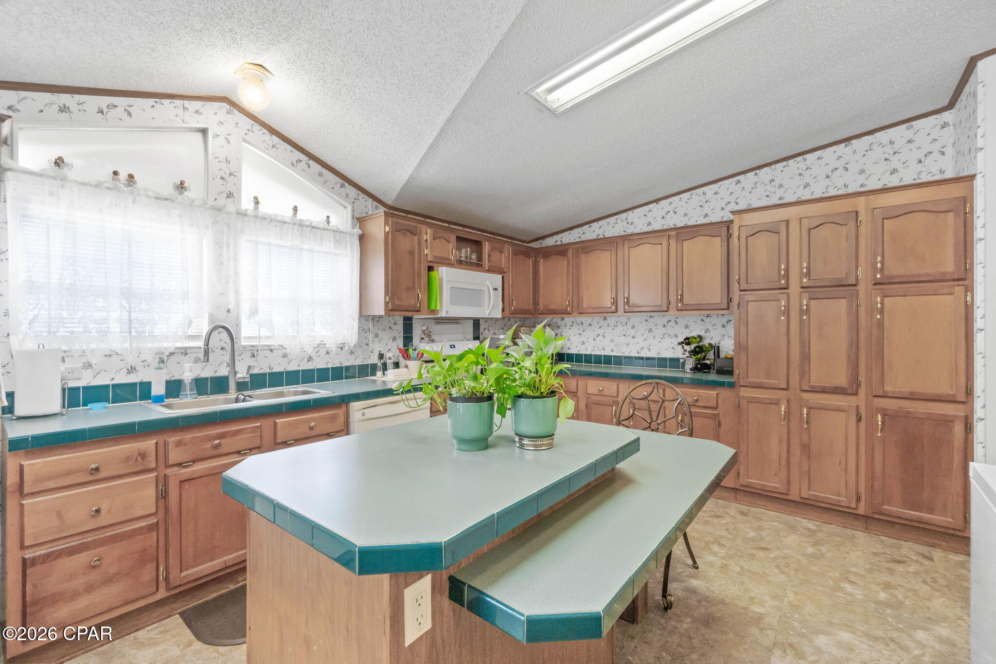 3320 Cardinal Place Chipley, FL 32428 - Photo 8 of 29