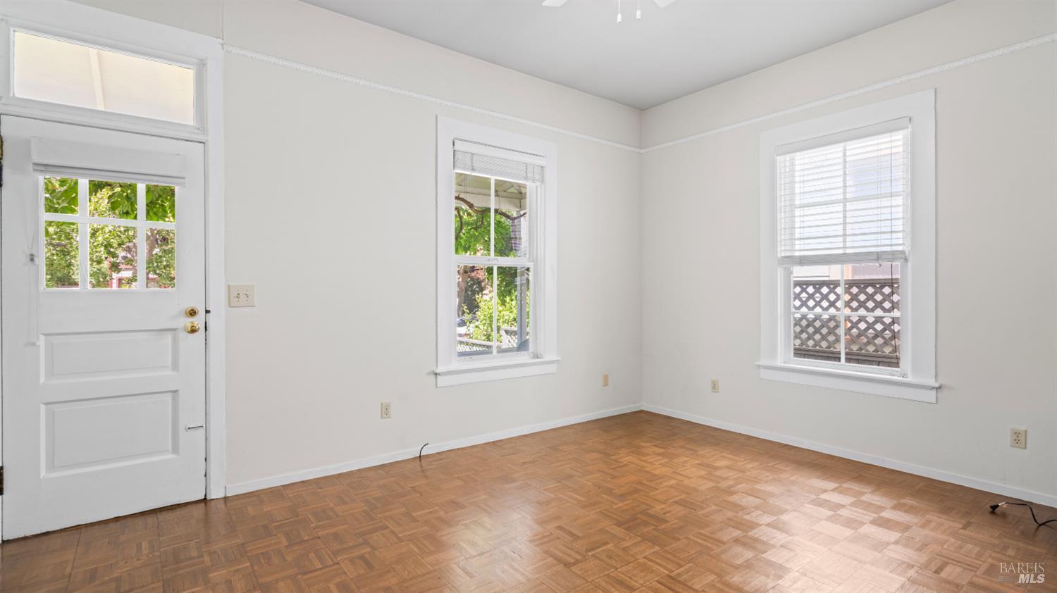 27 Latham Street San Rafael, CA 94901 - Photo 7 of 43
