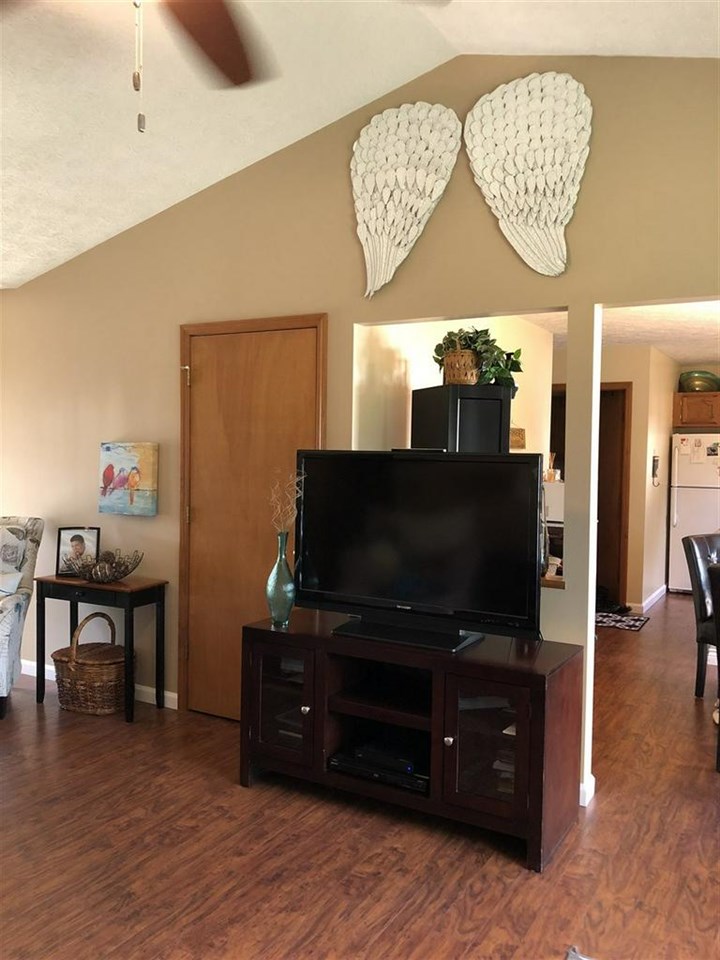 2773 Pinckney Road Howell, MI 48843 - Photo 10 of 52 21507910-9.JPG
