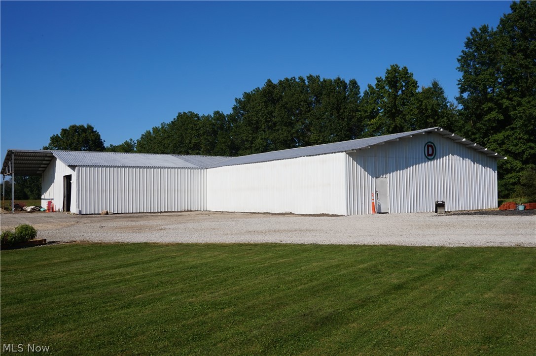 6019 New London Road Ashtabula, OH 44004 - Photo 27 of 47 Originally used for thoroughbred horses.