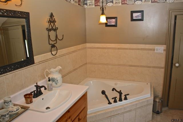 797 Rte 9W Bethlehem, NY 12077 - Photo 19 of 23 Photo 19