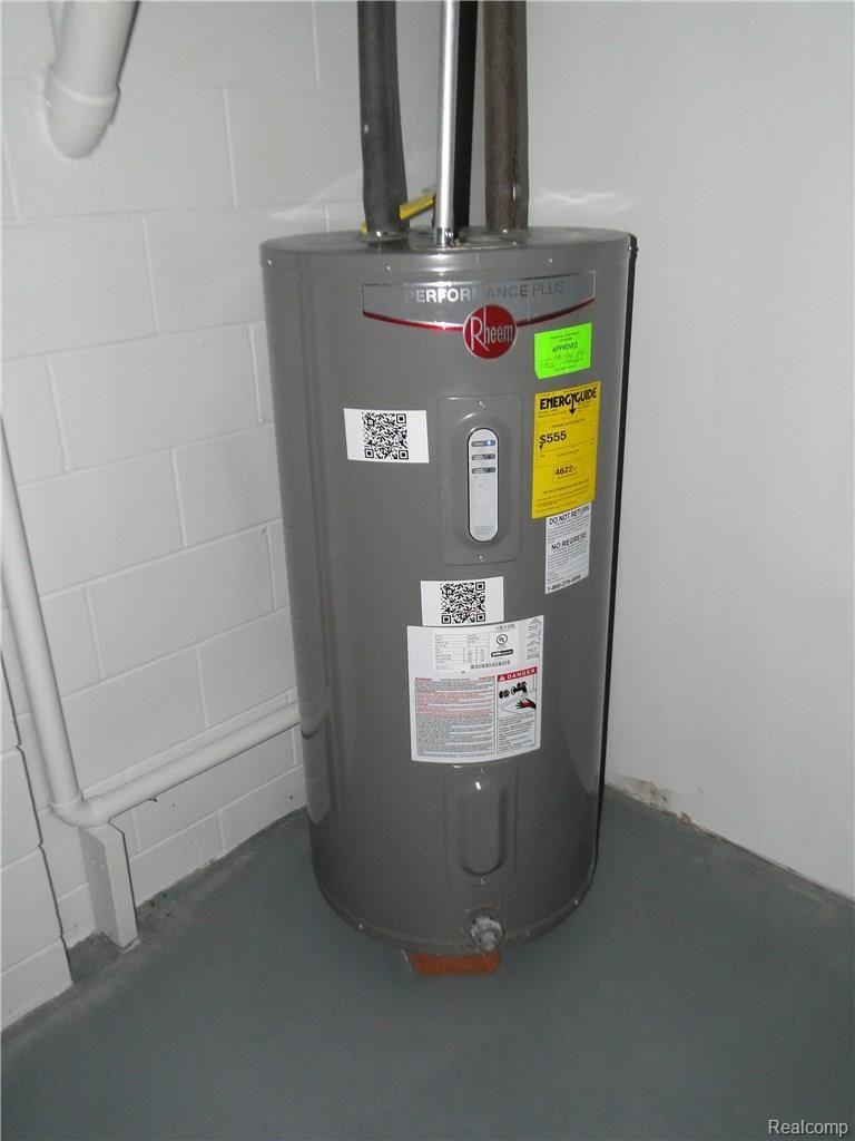 5090 Mt Morris Road Columbiaville, MI 48421 - Photo 38 of 41 Newer Water Heater.JPG