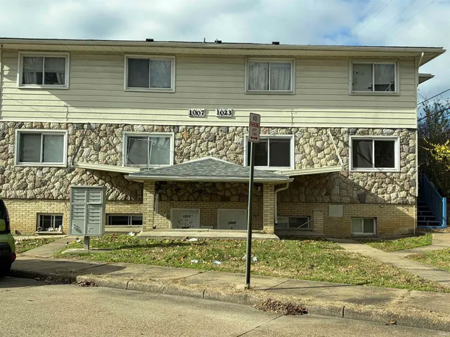 $525,000 | 1007 South Lincoln Park Drive, Evansville, IN 47714