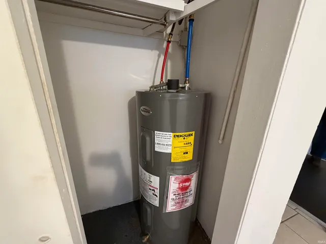 $525,000 | 1007 South Lincoln Park Drive, Evansville, IN 47714