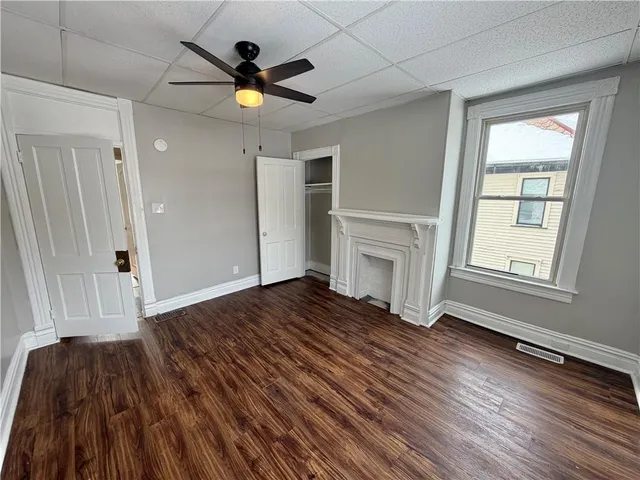 $975 | 306 East Wallace Avenue, New Castle, PA 16101