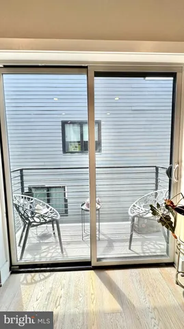 $2,000 | 1016 17th Place Northeast, Unit 301, Washington, DC 20002