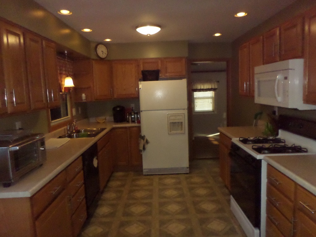 1300 Washington Street Rochester, IN 46975 - Photo 4 of 16