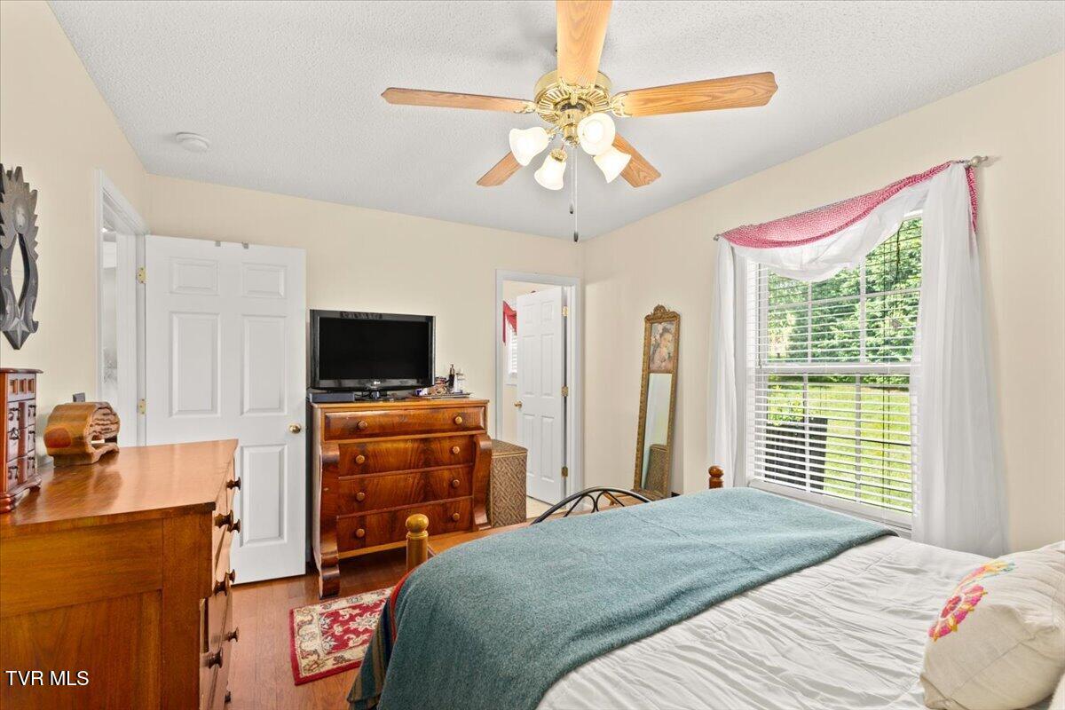 232 New Hope Road Jonesborough, TN 37659 - Photo 13 of 30 16-128A9812